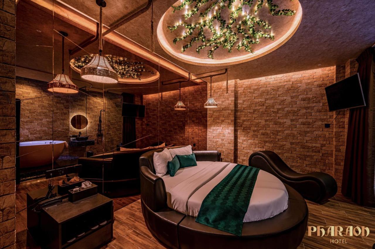 Pharaon Hotel 3 Ho Chi Minh City Exterior photo